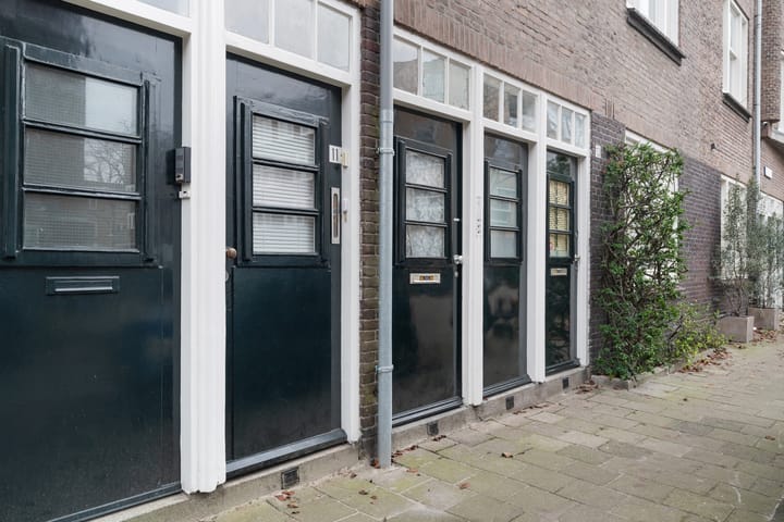 Photo 5 of Uithoornstraat 11-3