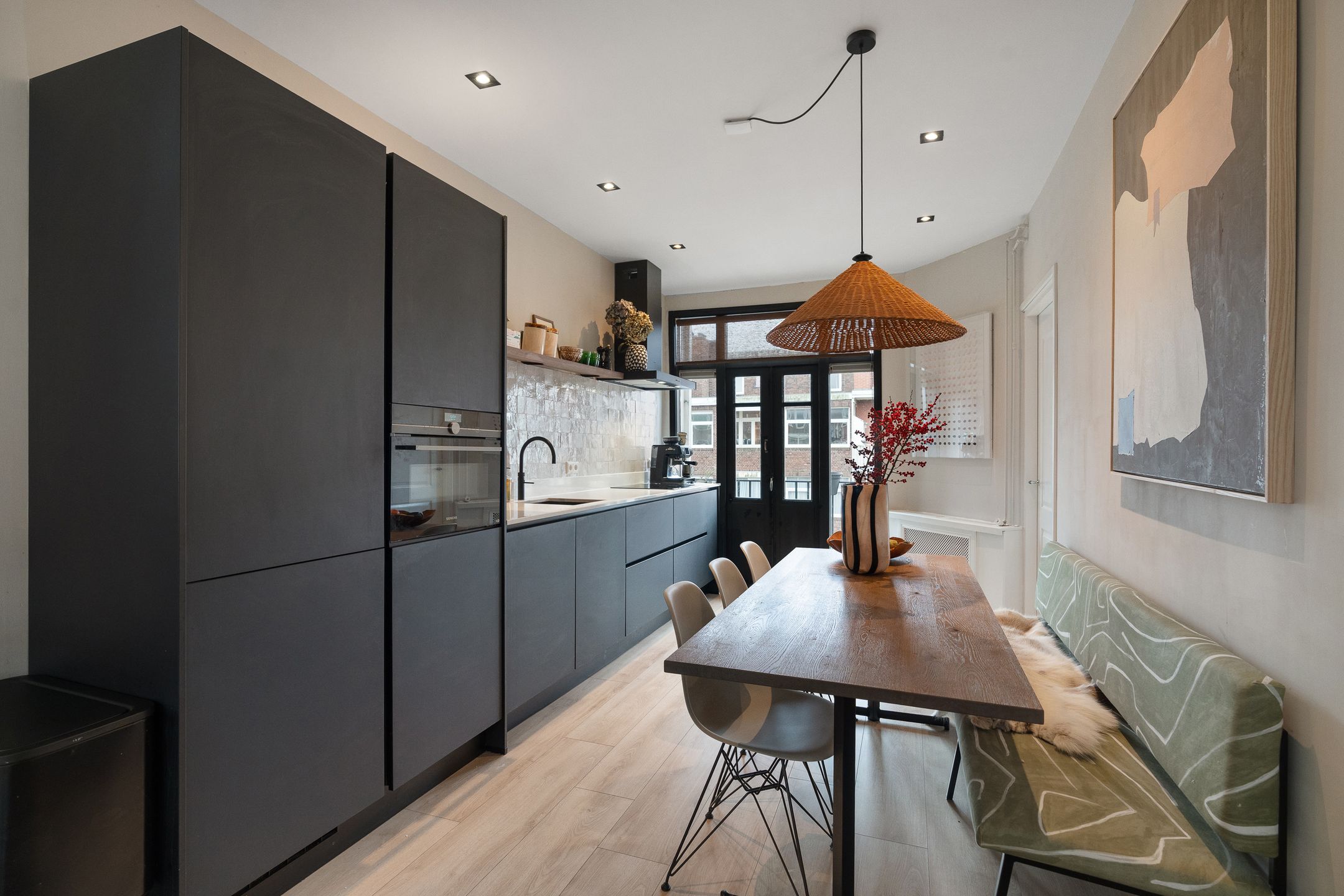 Photo 9 of Uithoornstraat 11-3