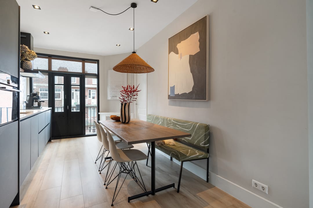 Photo 11 of Uithoornstraat 11-3