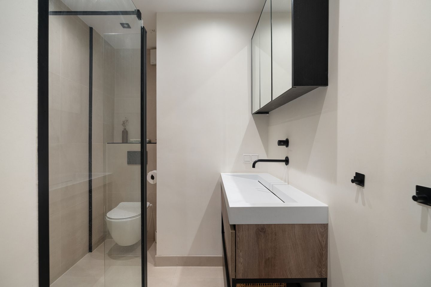 Photo 25 of Uithoornstraat 11-3