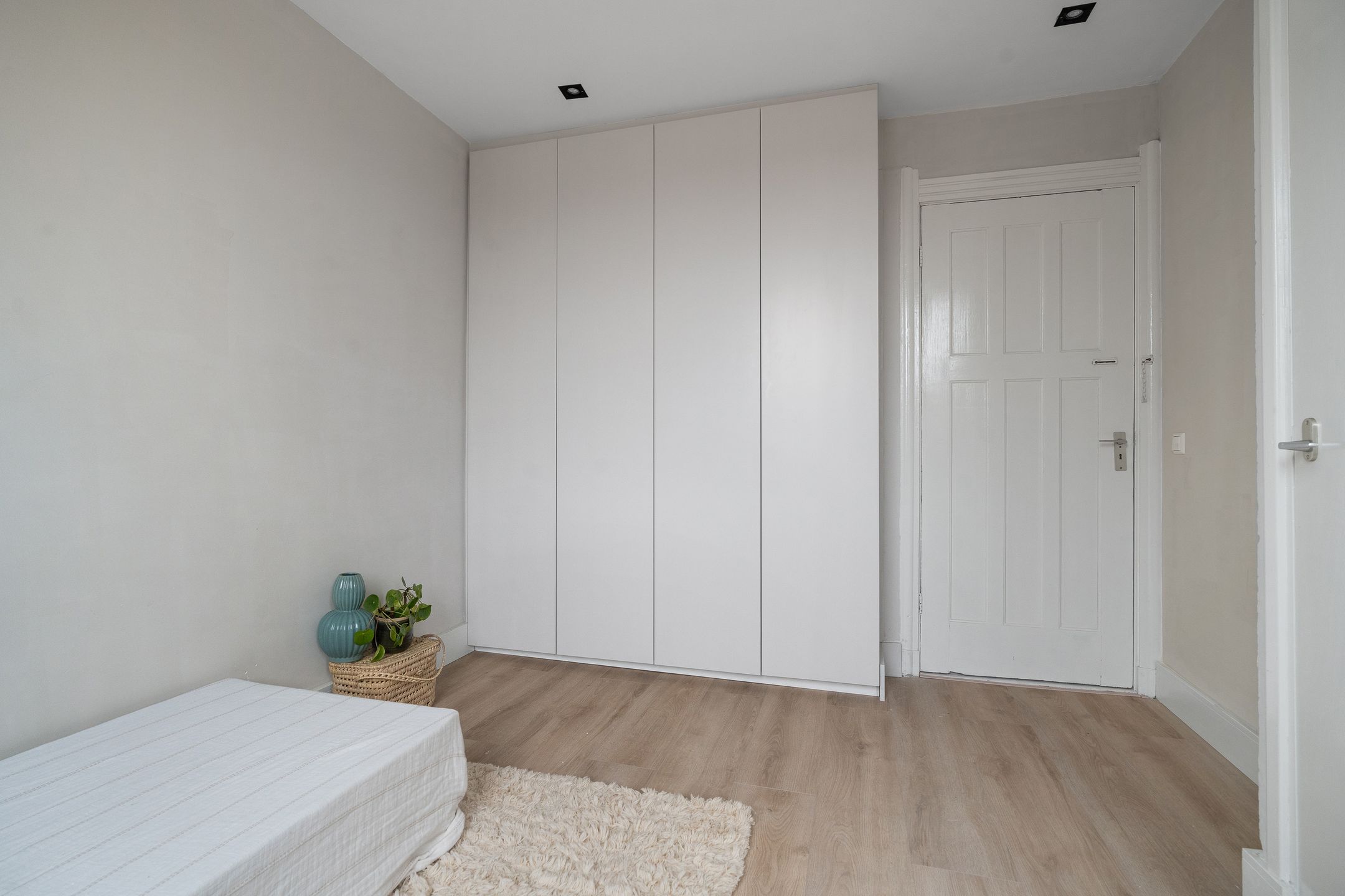 Photo 33 of Uithoornstraat 11-3