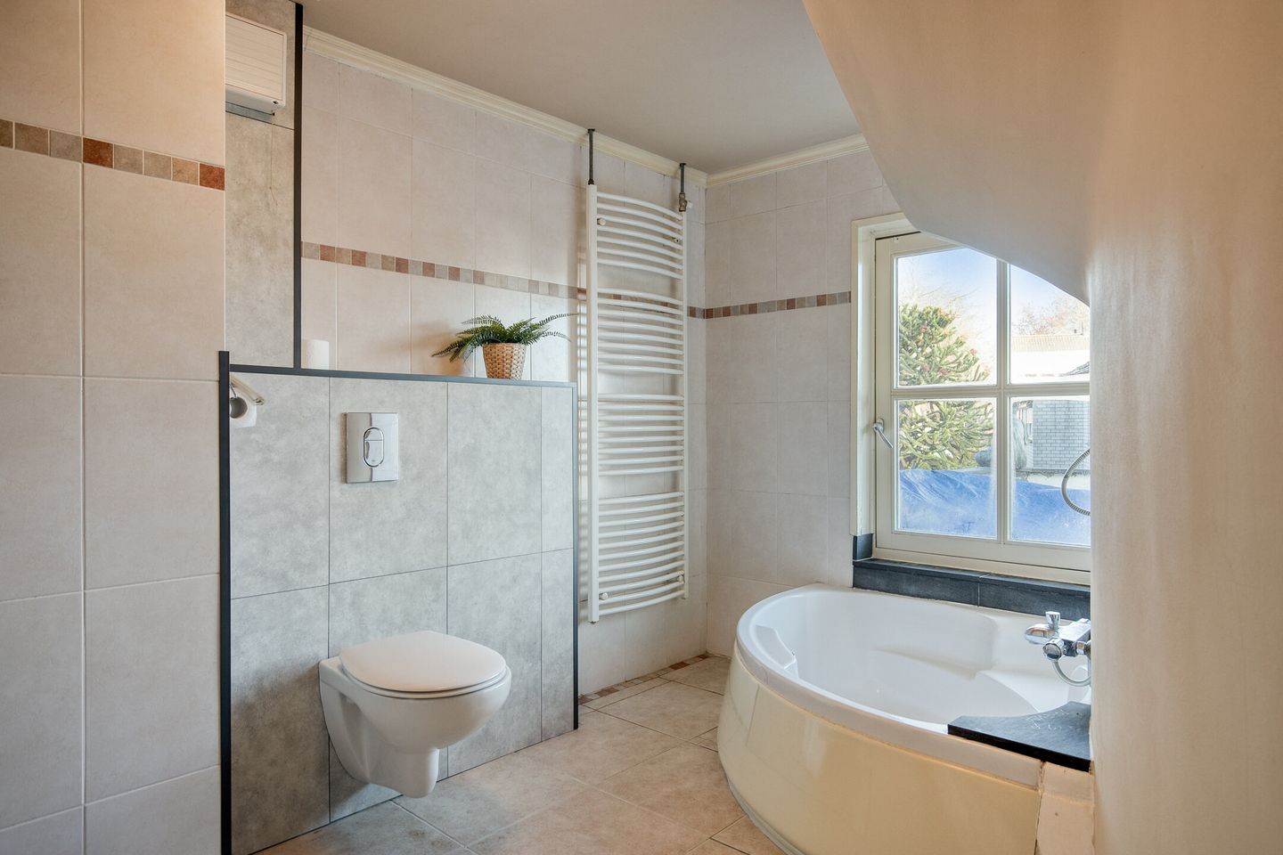 Photo 34 of Gladiolenstraat 2