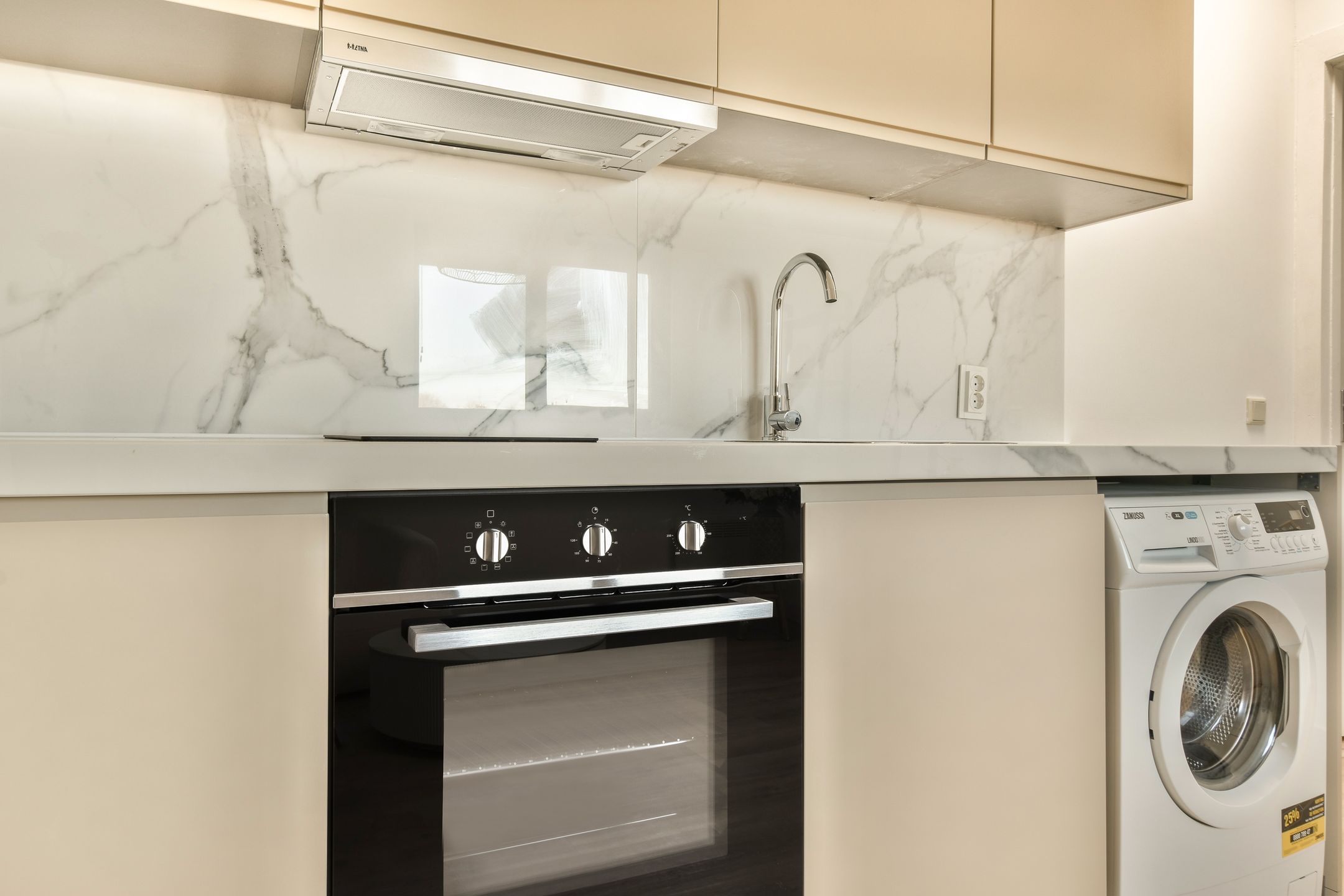 Photo 24 of Van Speijkstraat 48-3