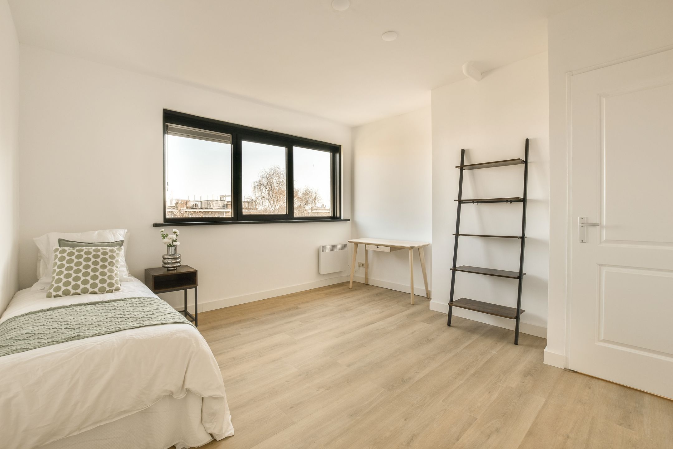 Photo 27 of Van Speijkstraat 48-3