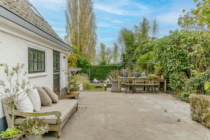 Foto 43 van Wakkerendijk 11-A