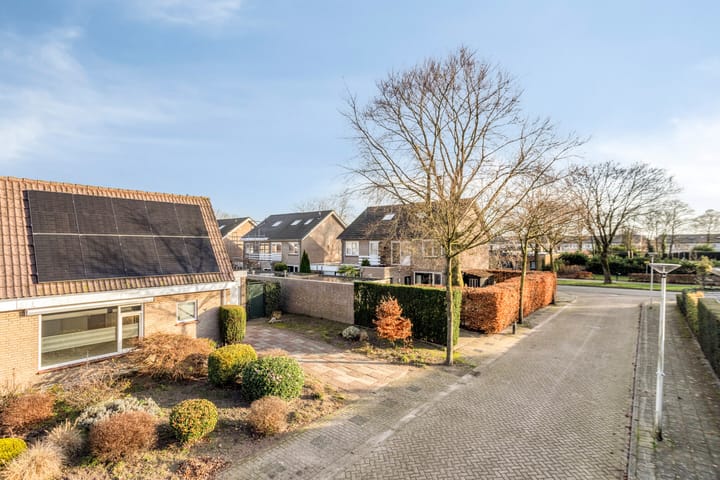 Foto 4 van Merelstraat 13