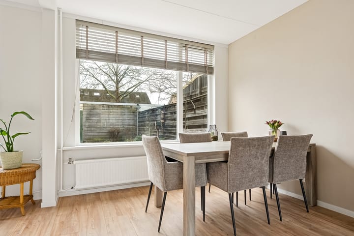 Foto 12 van Beethovenstraat 97