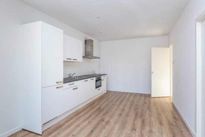 Photo 5 of Samuel Mullerstraat 31-A03