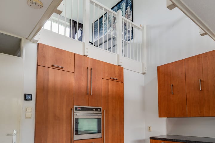 Photo 12 of Hoornplantsoen 14