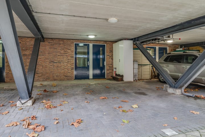 Photo 36 of Hoornplantsoen 14