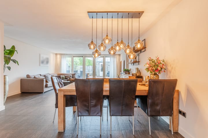 Foto 13 van State 12