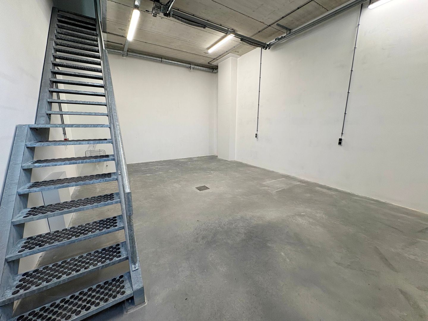 View photo 3 of Oenerweg 11-B