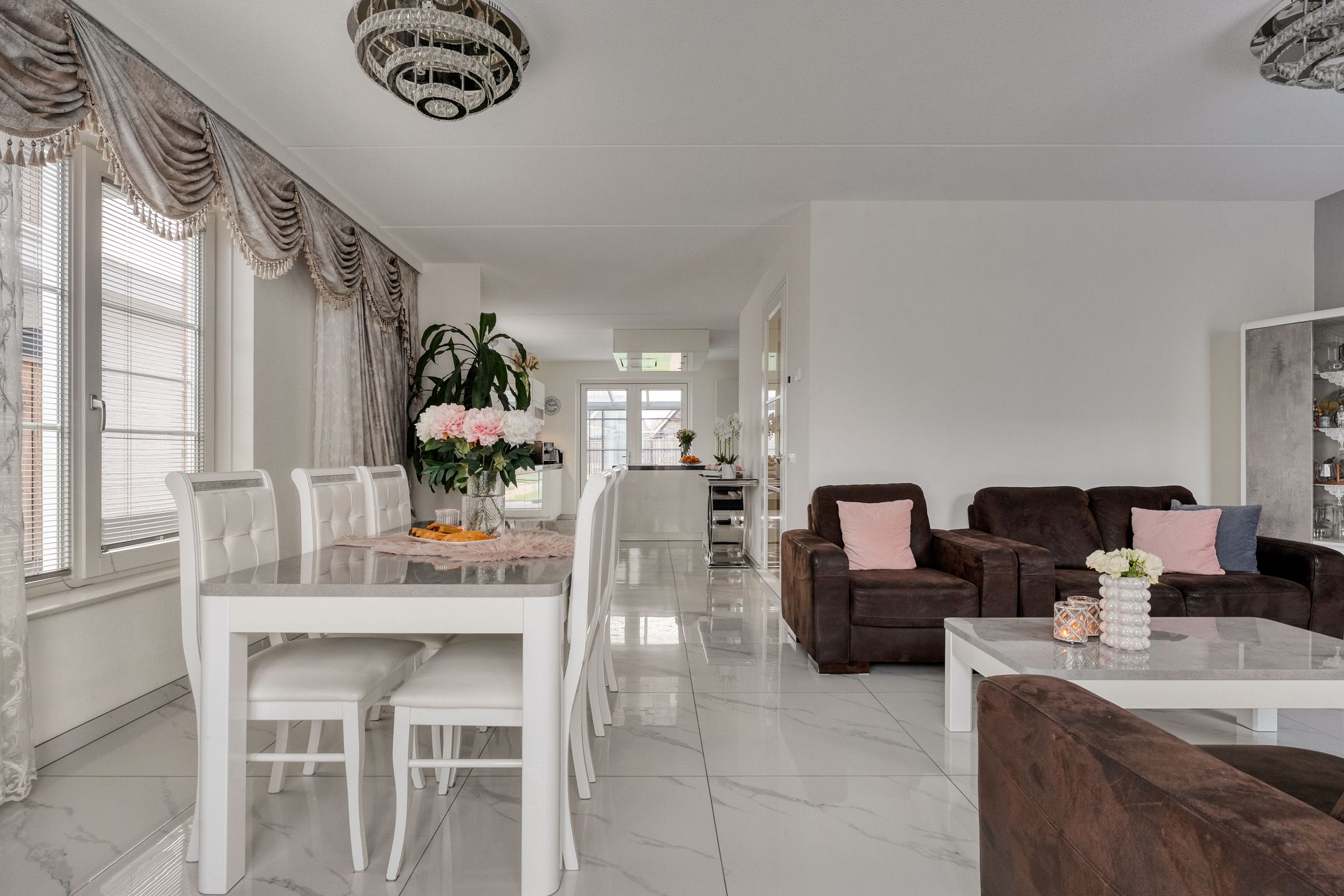 Foto 9 van Markgravenweg 37