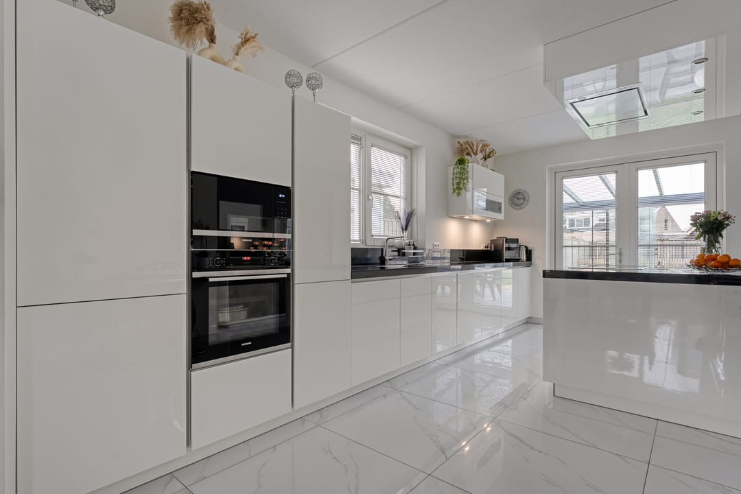 Foto 13 van Markgravenweg 37