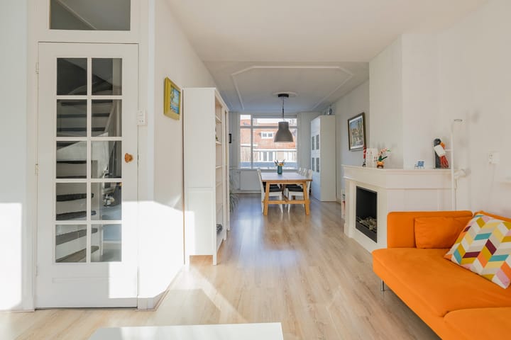 Photo 12 of Stuyvesantstraat 100