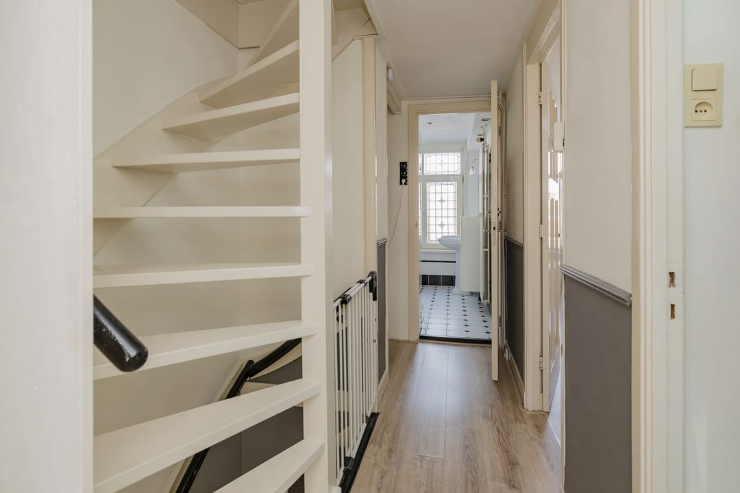 Photo 28 of Stuyvesantstraat 100