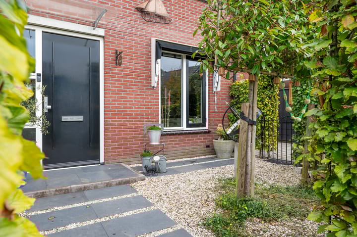 Foto 7 van Mennestraat 54