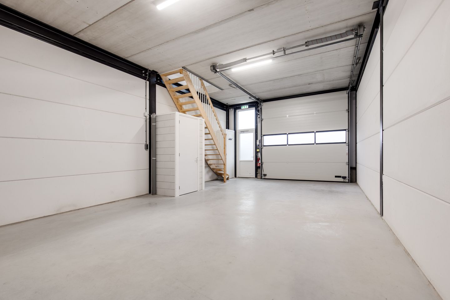 View photo 4 of Raasdorperweg 187-M