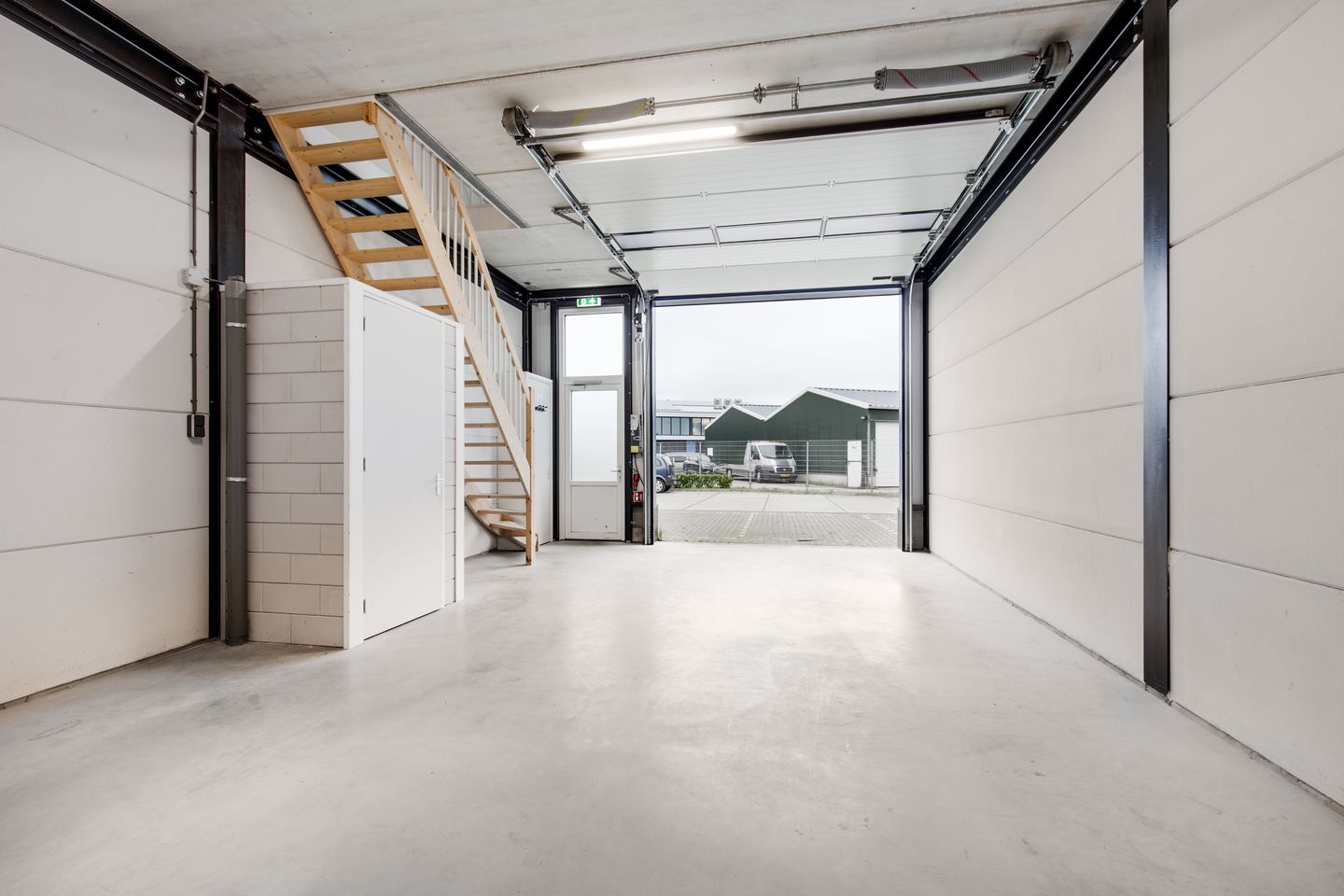 View photo 5 of Raasdorperweg 187-M