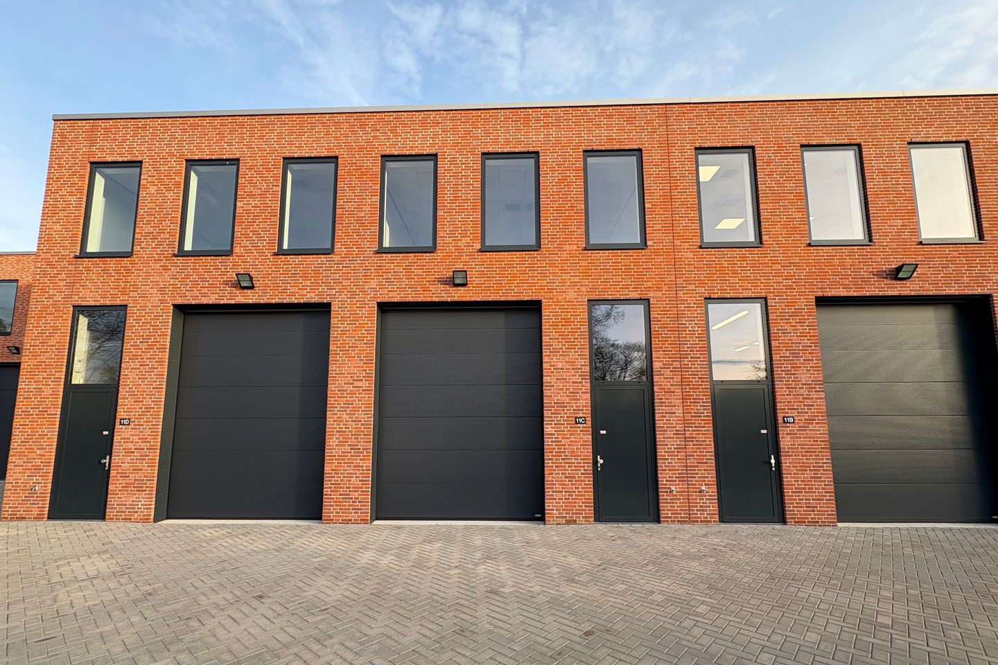 View photo 1 of Oenerweg 11-C