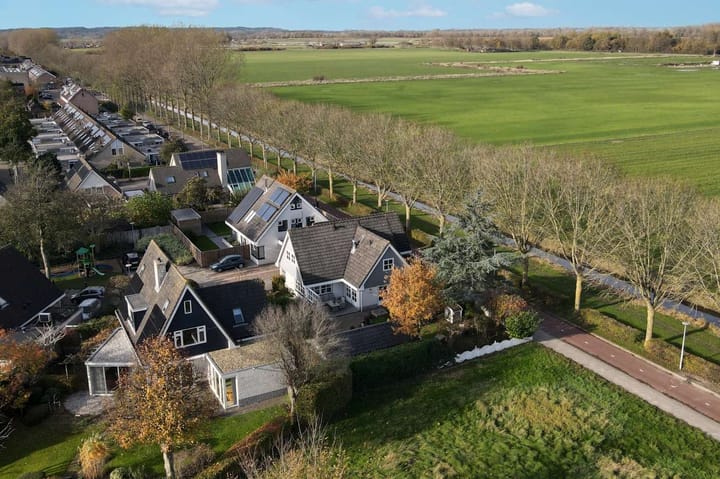 Foto 46 van James Cookstraat 7