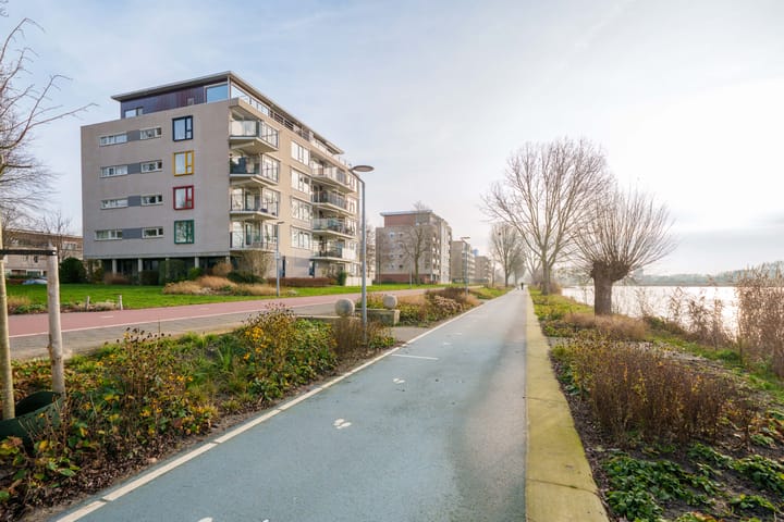 Foto 44 van Fellinilaan 358