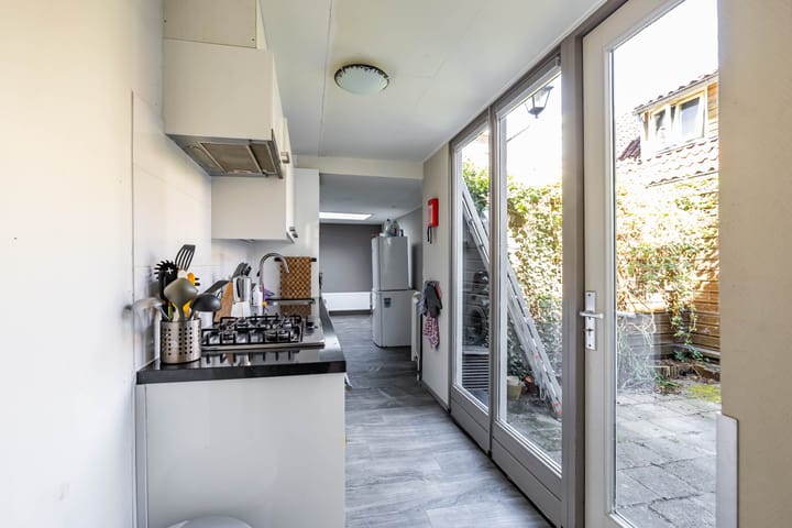 Foto 15 van Jacobstraat 8