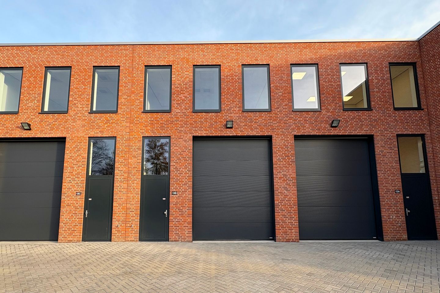 View photo 1 of Oenerweg 13-B