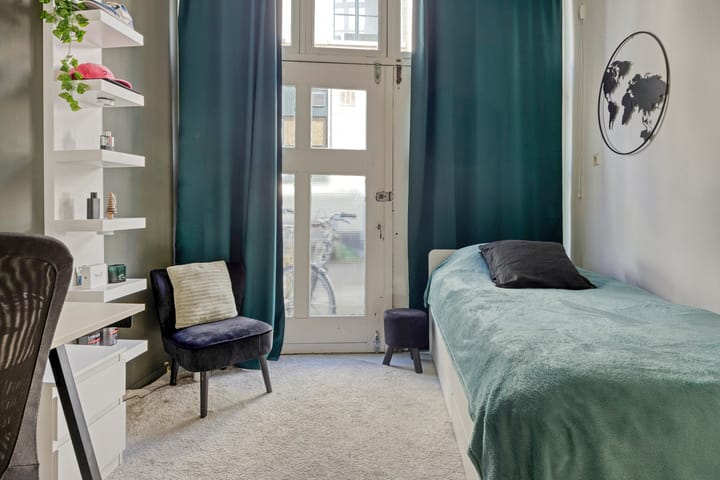 Photo 11 of Papendwarsstraat 10