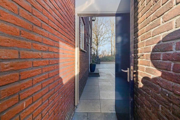 Foto 45 van Floreslaan 152