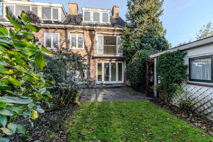 Foto 3 van Van Boetzelaerlaan 1