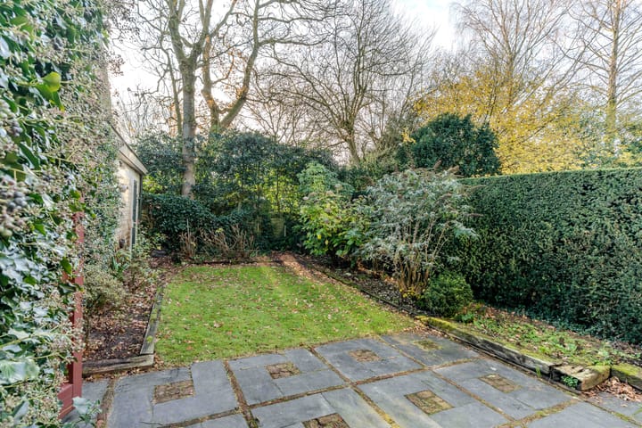 Foto 12 van Van Boetzelaerlaan 1