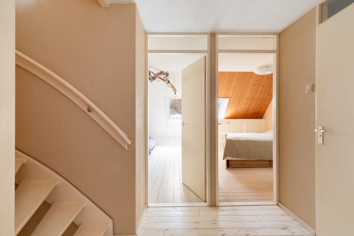 Foto 16 van Castor 48