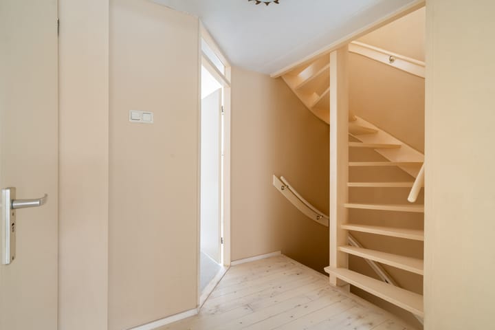 Foto 25 van Castor 48