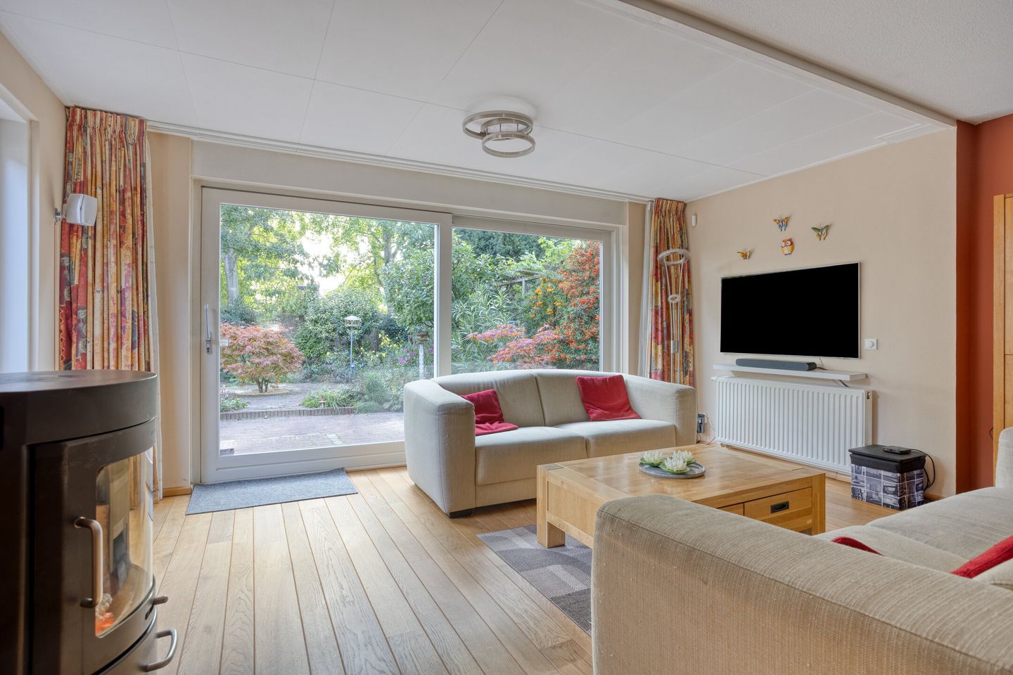 Photo 4 of Boekenrodestraat 8