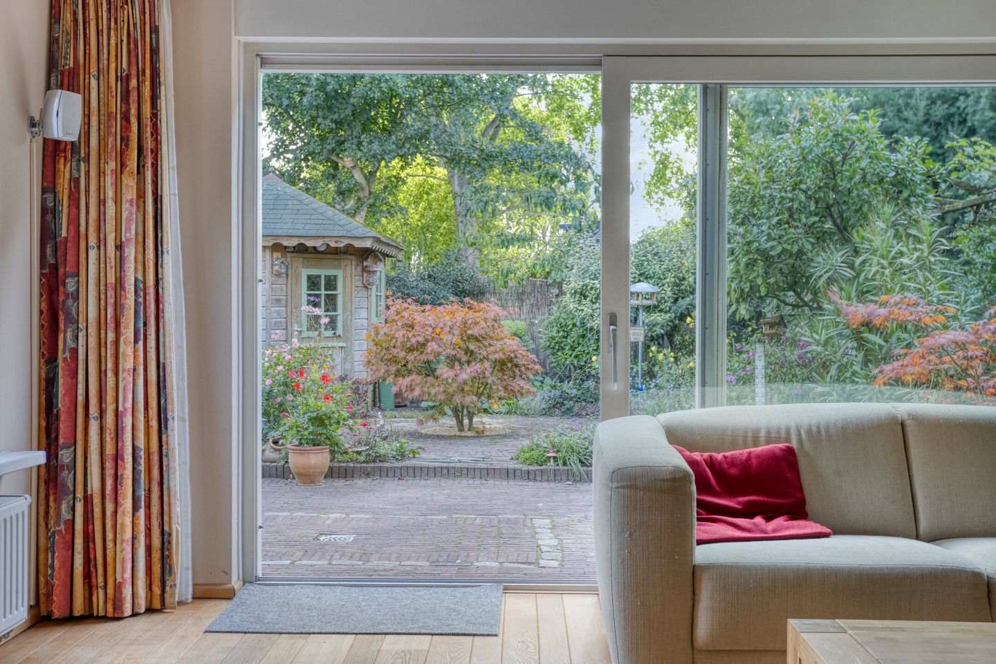 Photo 5 of Boekenrodestraat 8