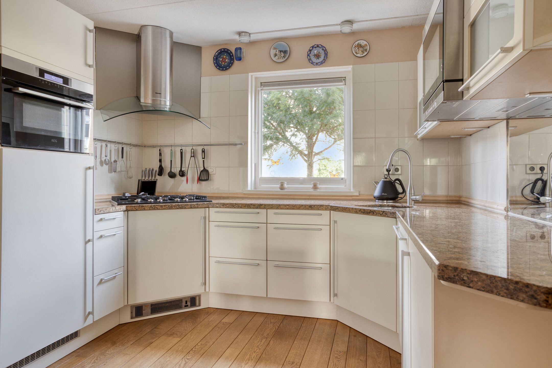 Photo 9 of Boekenrodestraat 8