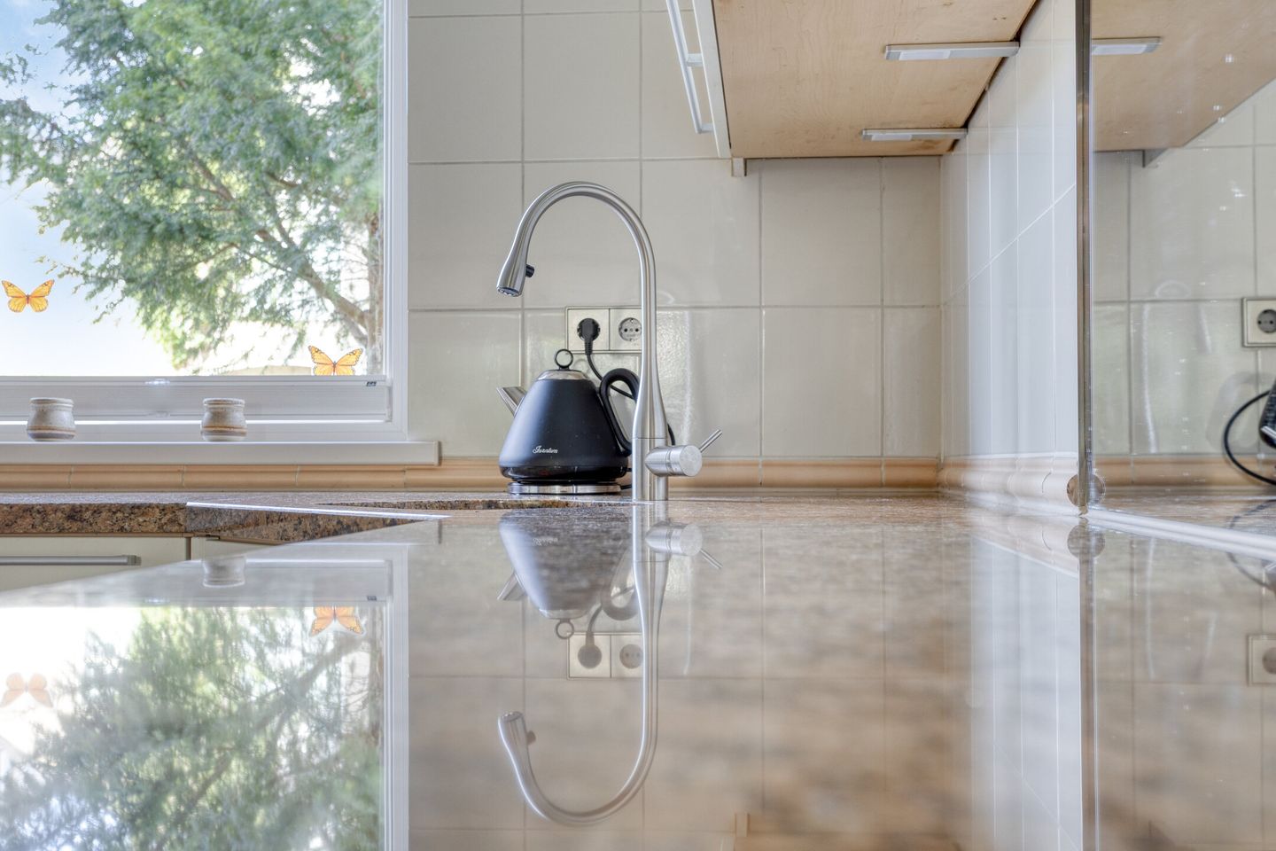 Photo 10 of Boekenrodestraat 8