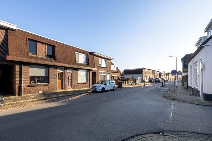 Photo 21 of Rohofstraat 77