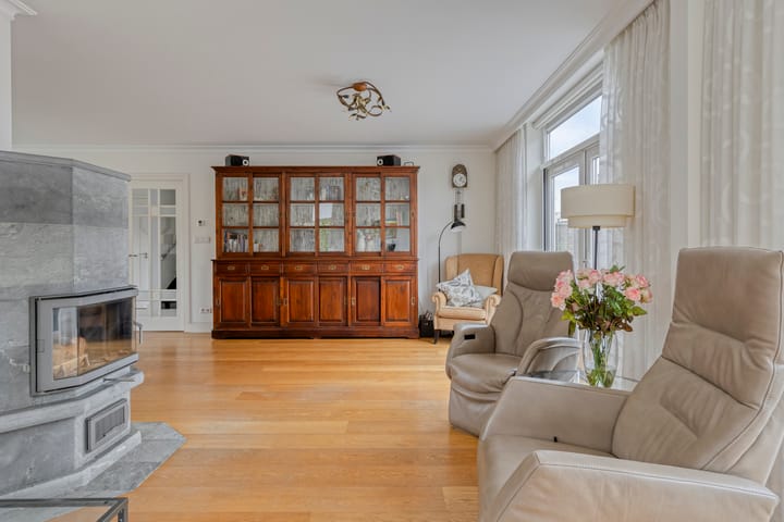 Foto 10 van Ferdinand Bolstraat 2