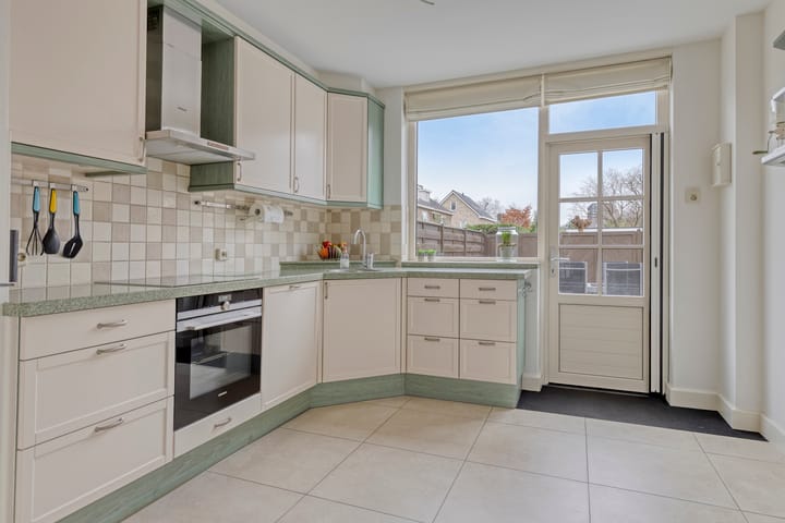 Foto 19 van Ferdinand Bolstraat 2