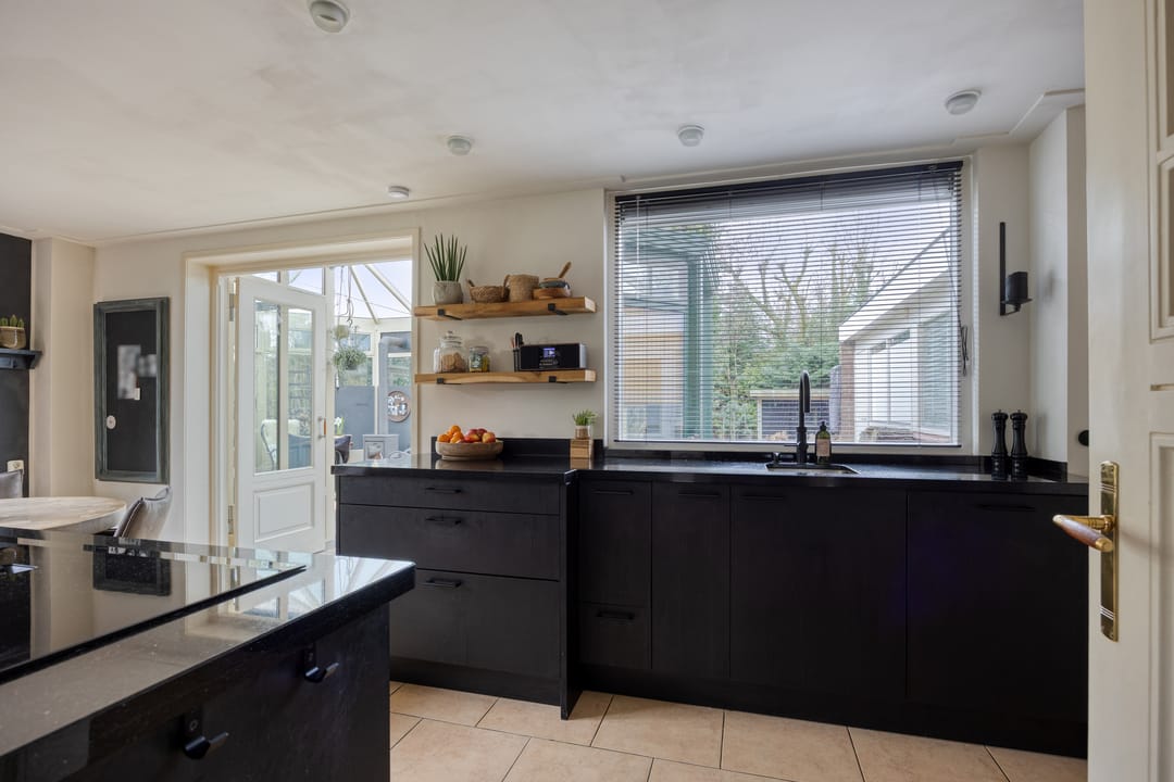 Foto 13 van Rozenlaan 1