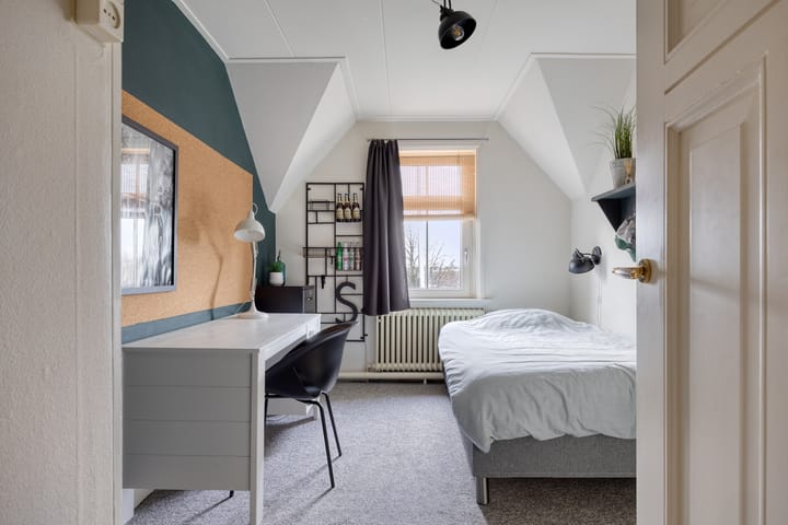 Foto 42 van Rozenlaan 1