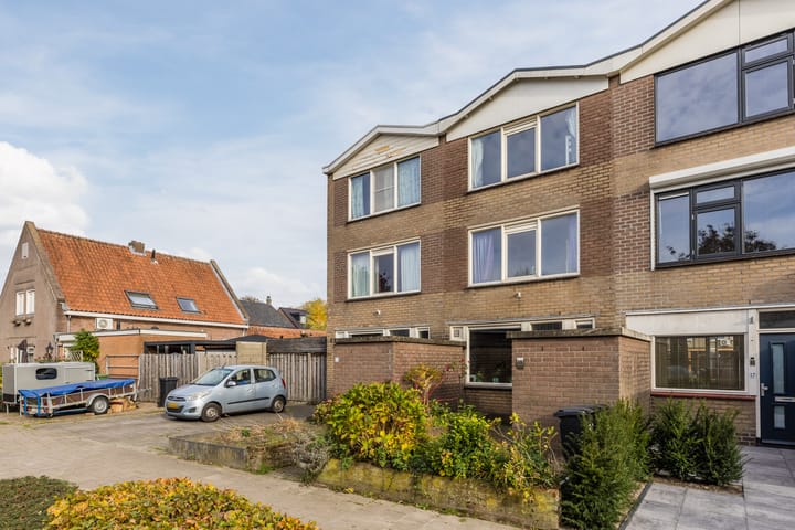 Photo 32 of Doctor Ariënsstraat 15