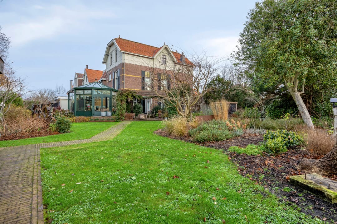 Foto 53 van Rozenlaan 1