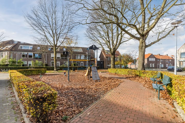 Photo 36 of Doctor Ariënsstraat 15