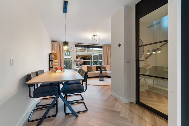 Photo 11 of Van Diemenhof 23