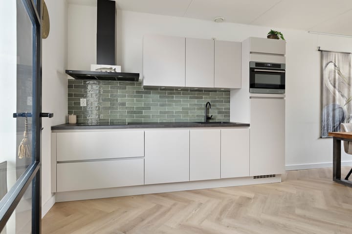 Photo 4 of Bonairestraat 16