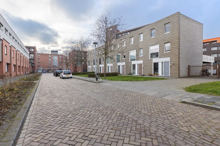 Foto 8 van Bonairestraat 16