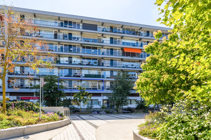 Burg. van Grunsvenplein 33 main image